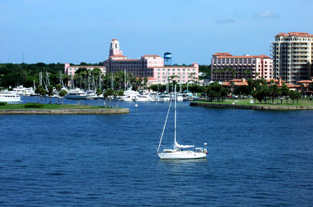 The Vinoy in Tampa Bay, St. Petersburg, FL; Actual size=130 pixels wide